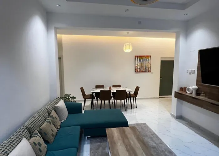 Luxury Wadi Front Apartment